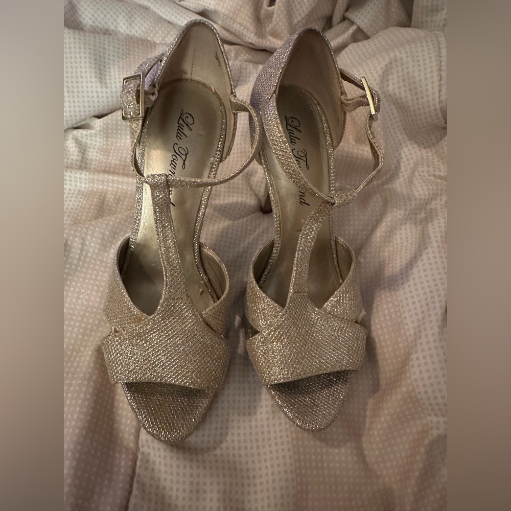VINTAGE- Lulu Townsend Heels size 7